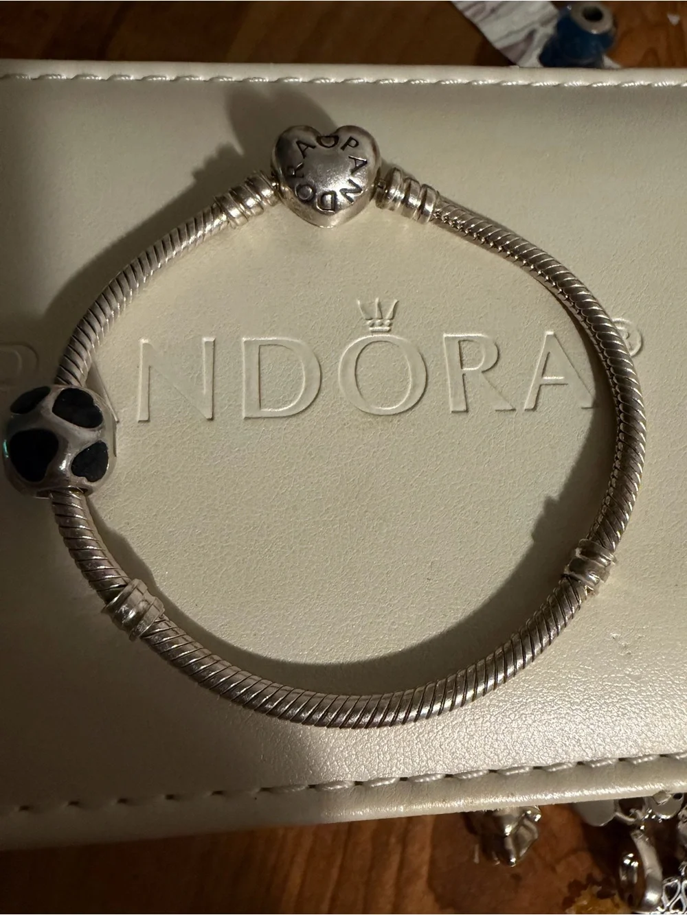 Pandora Moment Heart Clasp Dnake Bracelet with Black Hearts Spacer